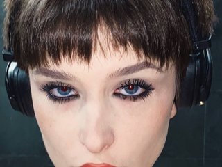 Erotinis vaizdo pokalbis lunelucy