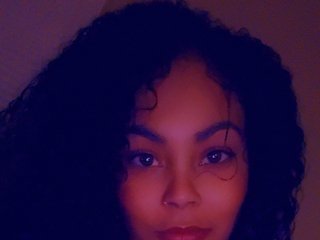 Erotinis vaizdo pokalbis Lushylashae