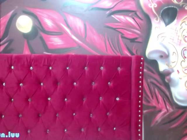 Transliacijos ekrano nuotraukos LuuBrown