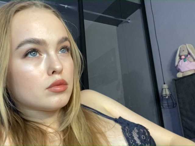 Nuotraukos luumoore Hi guys! Im new here!❤️ 993- cum show with dildo❤️ Random level- 56 tkns❤️