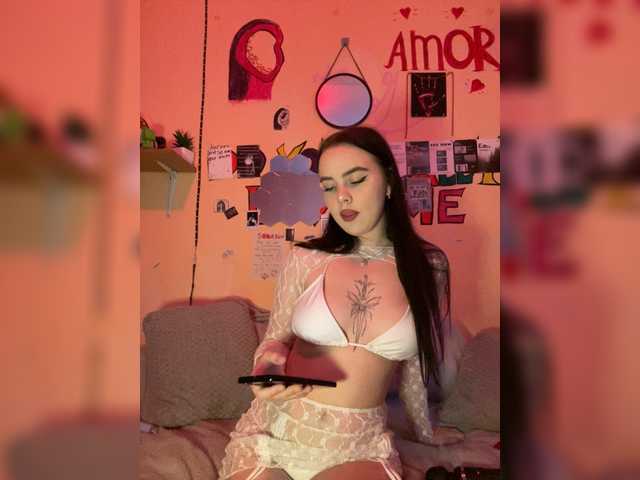 Transliacijos ekrano nuotraukos LuxxxBaby
