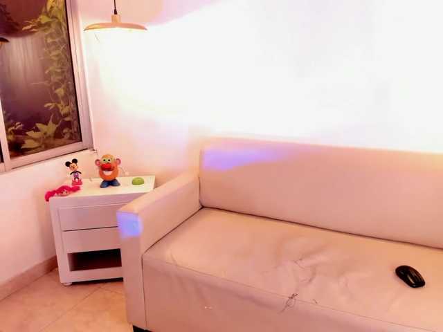 Transliacijos ekrano nuotraukos Lyaaweet