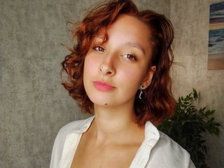 Erotinis vaizdo pokalbis LylianRose