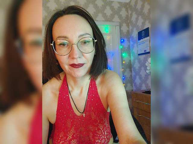 Nuotraukos LyubavaMilf To a new apartment. Before private 70 tokens in free chat. Favorite vibration 33 I don't answer personal messages, all write in free chat.