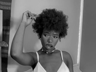 Erotinis vaizdo pokalbis Lyvtyler