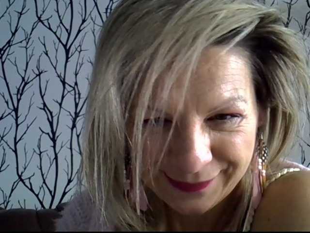 Nuotraukos madameSophie lets entertain each other ;) joi, cbt, cei, sph, domination, roleplays, dirty talk