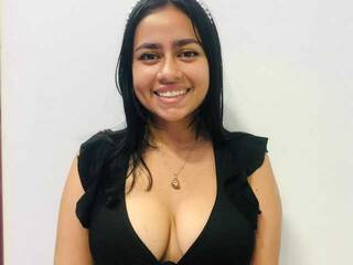 Erotinis vaizdo pokalbis MaddisonDaniels