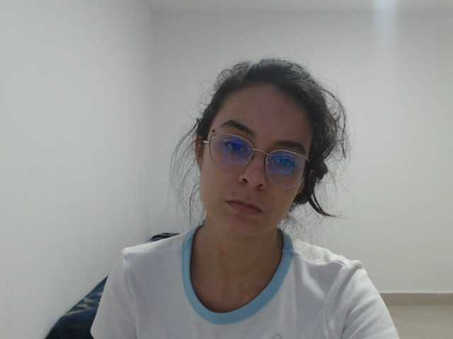 Transliacijos ekrano nuotraukos Madelyne