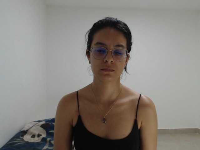 Transliacijos ekrano nuotraukos Madelyne