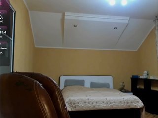 Erotinis vaizdo pokalbis MadeleineEvans