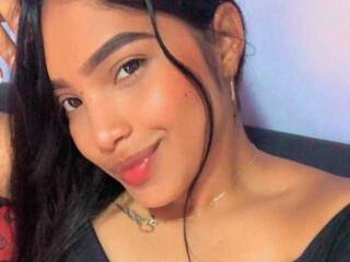 Erotinis vaizdo pokalbis madelynefox