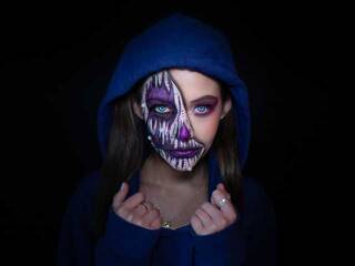 Erotinis vaizdo pokalbis MadieMoore