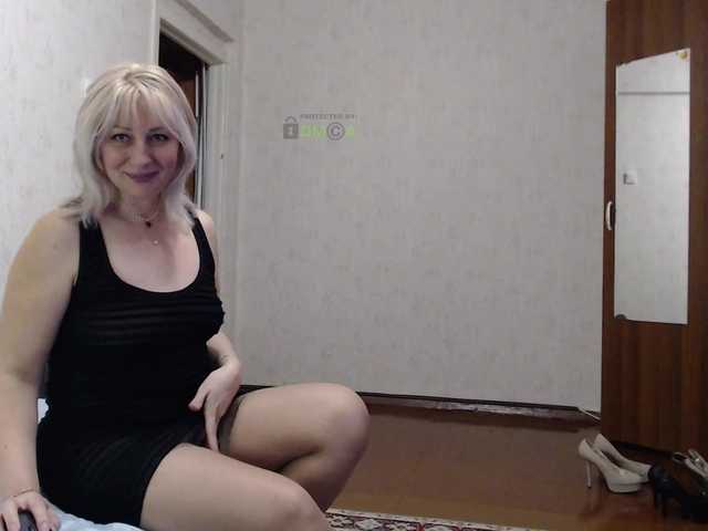 Nuotraukos MadinaLyubava hello! I do not undress in chat, spy, private - only in underwear, there is no full private, I do not fuck with a dildo, I do not undress completely, I do not show my face in personalrequests without tokens - banI'll kick the silent one out