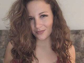 Erotinis vaizdo pokalbis MadisonCarter