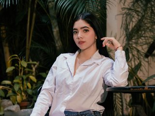 Erotinis vaizdo pokalbis MadisonDupont