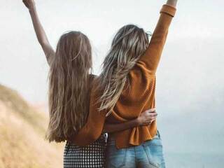 Erotinis vaizdo pokalbis mae-aine-tay