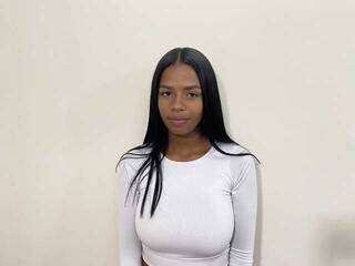 Erotinis vaizdo pokalbis MaiaChocolate