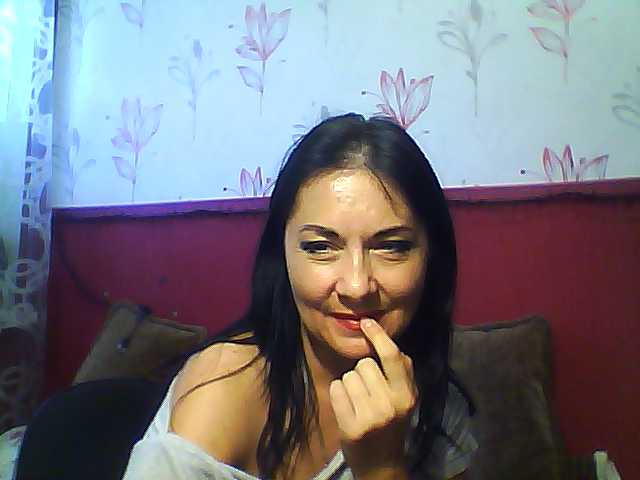 Nuotraukos MailysaLay I'll watch your cam for 30. Topless - 50. Naked - 200