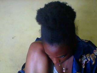 Erotinis vaizdo pokalbis Maissah