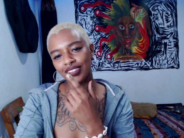 Transliacijos ekrano nuotraukos MalaikaLorhan