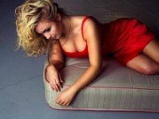 Erotinis vaizdo pokalbis maleficent6