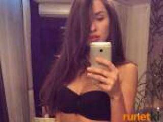 Erotinis vaizdo pokalbis malenakrasi