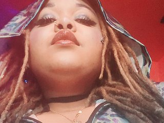 Erotinis vaizdo pokalbis MamaWitch