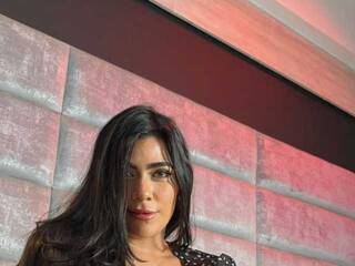 Erotinis vaizdo pokalbis Manissha