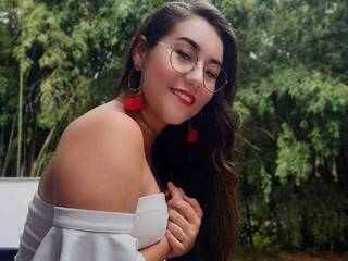 Erotinis vaizdo pokalbis MaraBield