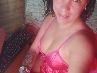 Erotinis vaizdo pokalbis Marbelle-honey