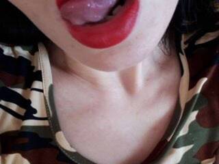 Erotinis vaizdo pokalbis QuickHanna555