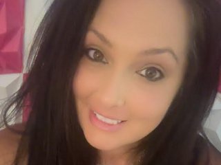 Erotinis vaizdo pokalbis Maria-Marciono