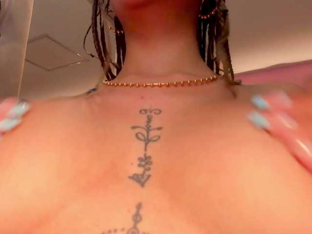 Nuotraukos MariamRivera I want you to come into me and enjoy this hot Halloween GOAL: BIG SQUIRT 0