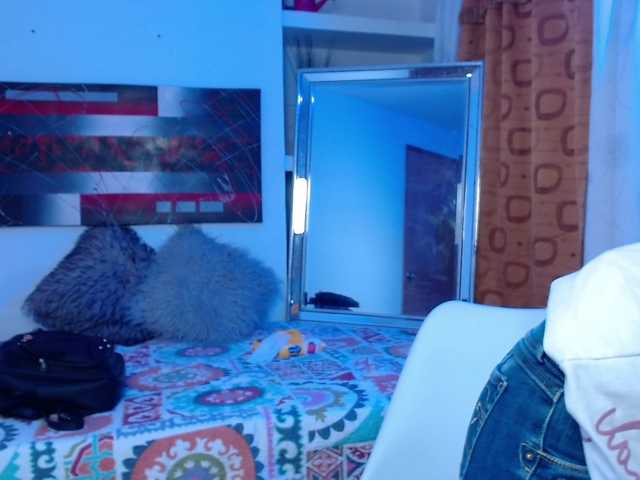 Nuotraukos marianesantos Hello Guys Welcome To My Room Enjoy The Show And Complete My Goal Stripers: 20tk Full Naked: 120tk Fingers In Pussy: 150tk Show Ass + Show Pussy 200tk Cum, Squirt , Anal, Toys 800tk