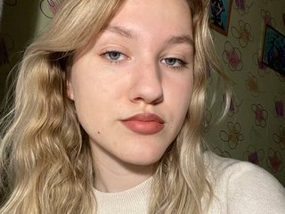 Erotinis vaizdo pokalbis Mariel-Brown