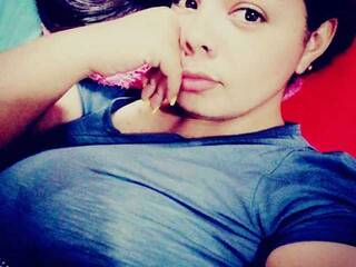 Erotinis vaizdo pokalbis MarieMoore