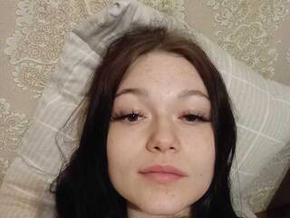 Erotinis vaizdo pokalbis Marihaklubnika