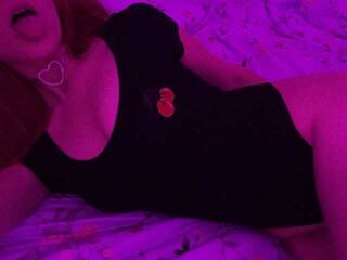 Erotinis vaizdo pokalbis marilli