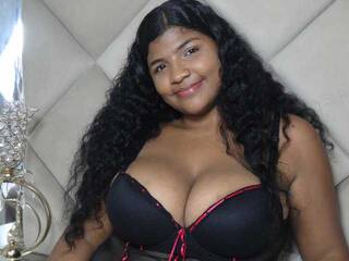 Erotinis vaizdo pokalbis Marilynart