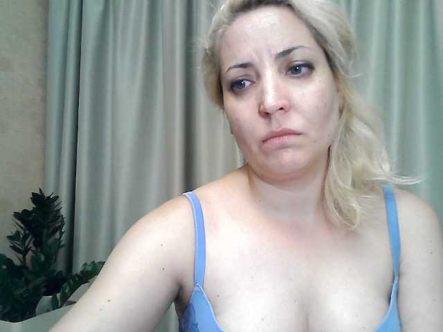 Nuotraukos mariska-kiska look at camera 25, show nipple 20, show breast 40, open pussy 50, open ass 70, undress and show my holes 100 tokens