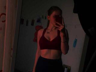 Erotinis vaizdo pokalbis Marivellaa