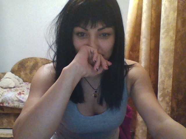 Nuotraukos Mariya85 Add to friends 6 tok Open your camera 8 tok Private message to you 10 tok