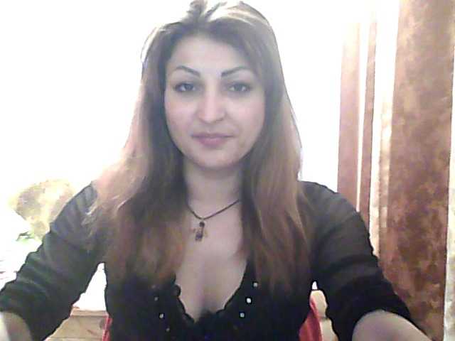 Nuotraukos Mariya85 Add to friends 6 tok Open your camera 8 tok Private message to you 10 tok