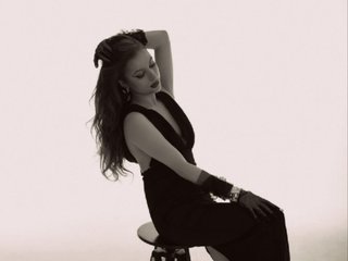 Erotinis vaizdo pokalbis MarlynAnderson