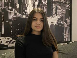 Erotinis vaizdo pokalbis MartiniDolver