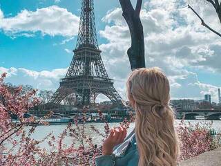 Erotinis vaizdo pokalbis Mary-Allen