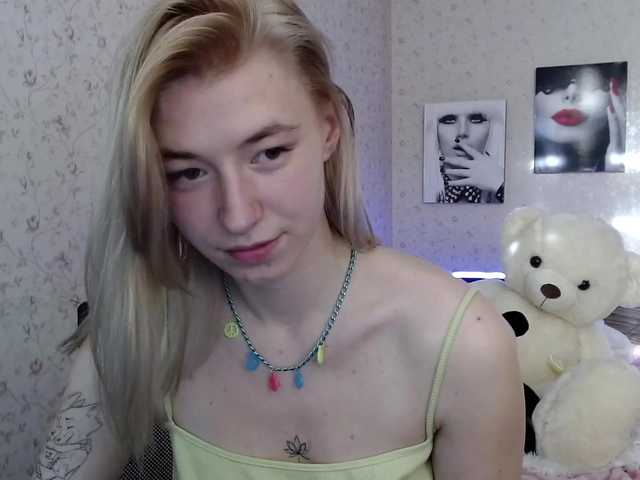 Nuotraukos marycriss The little girl has gone bad. Come in, glad to everyone)♥ #Lovense #Дразнение #Cam2Cam Prime #Без Интима #Курение #Общение |