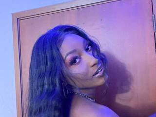 Erotinis vaizdo pokalbis maryrous