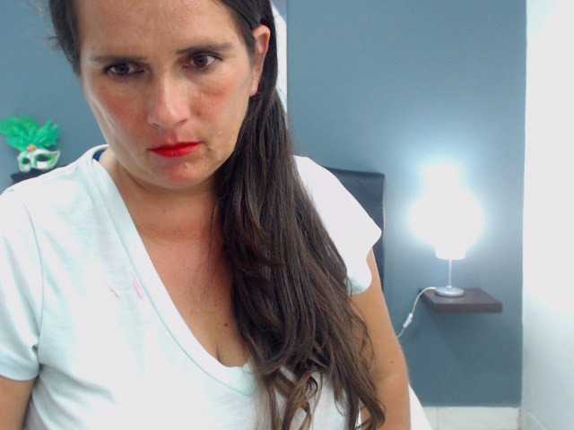 Nuotraukos MatureLatina7 hot mature wait for you to fulfill your fantasies come and you will not regret it /latina /sexy /mature /hot