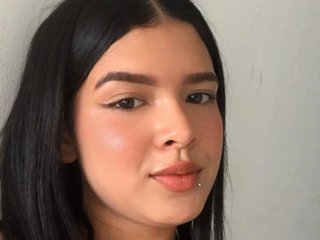 Erotinis vaizdo pokalbis MavisKiut